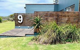 Ikhaya Le Inkhuku A Cozy Retreat In Sunrise-On-Sea